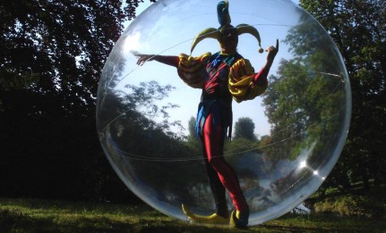 Mime et sa bulle géante